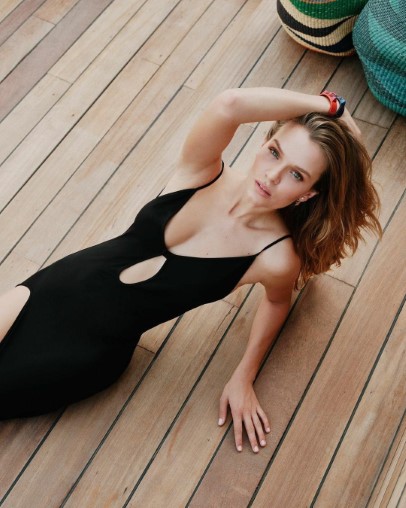 Josephine Skriver  nude photo