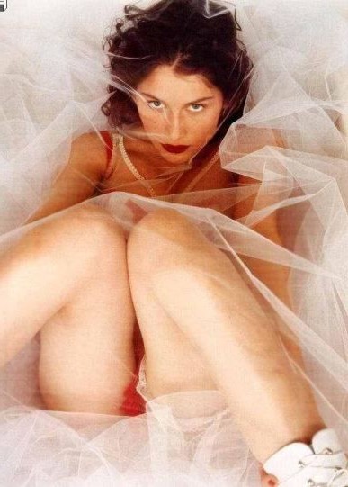 Laetitia Casta  nude photo