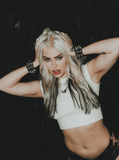 Luisa Sonza nude photo