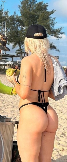 Luisa Sonza  nude photo