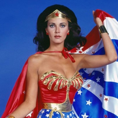 Lynda Carter  nude photo