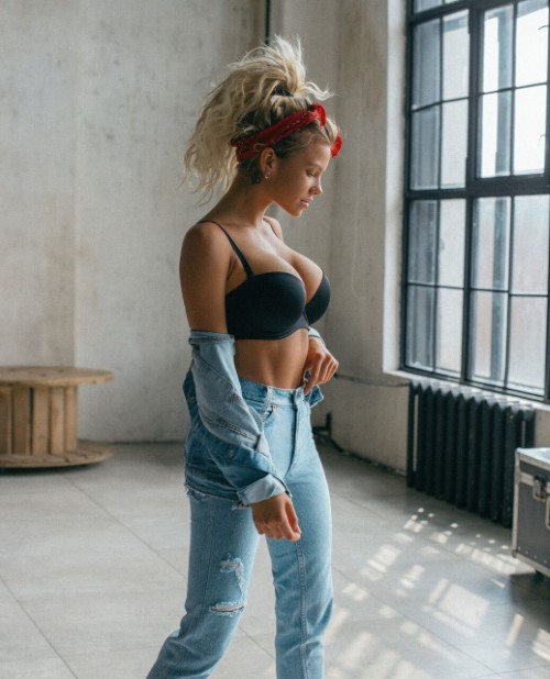 Natalya Krasavina  nude photo