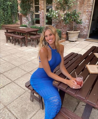 Natalie Roser  nude photo