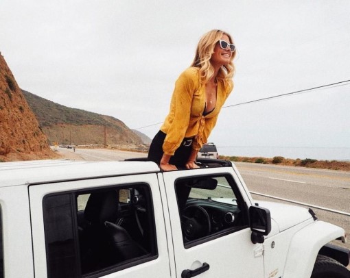 Natalie Roser  nude photo