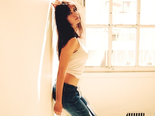 Sara Malakul Lane  nude photo