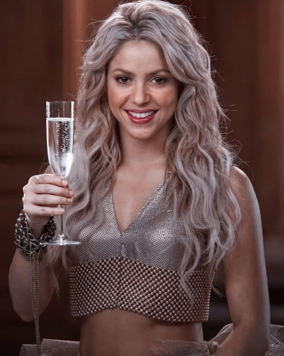 Shakira  nude photo