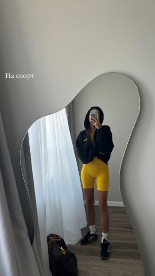 Viki Odintcova  nude photo