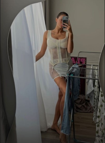 Viki Odintcova  nude photo