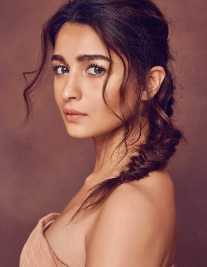 Alia Bhatt  nude photo