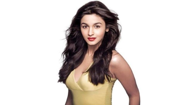 Alia Bhatt  nude photo
