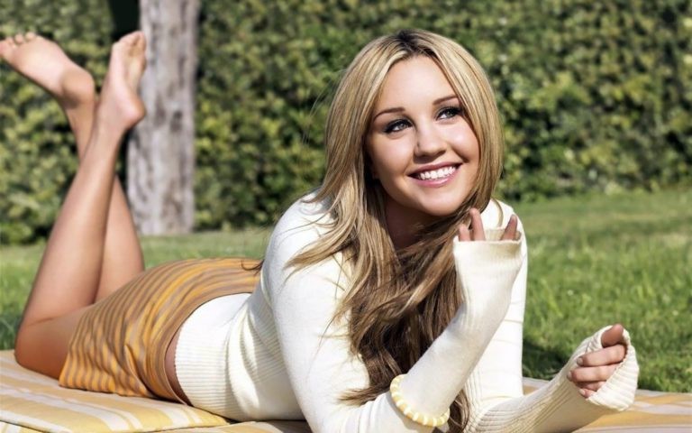 Amanda Bynes Feet Sexy  nude photo