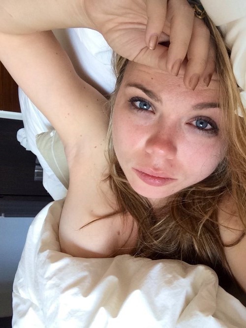 Amanda Bynes Hot Nude Pictures  nude photo