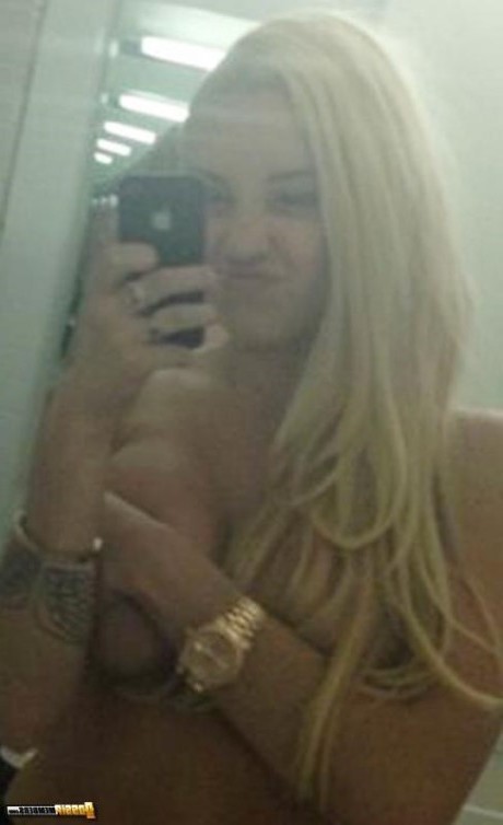 Amanda Bynes Leaked  nude photo