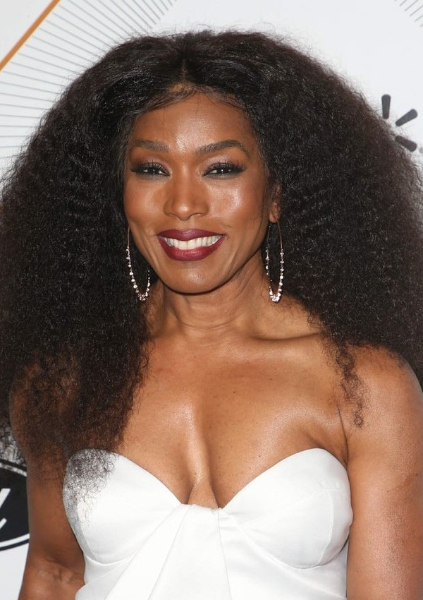 Angela Bassett  nude photo
