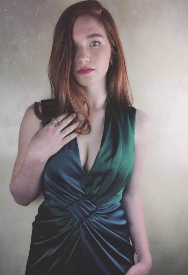 Annalise Basso  nude photo