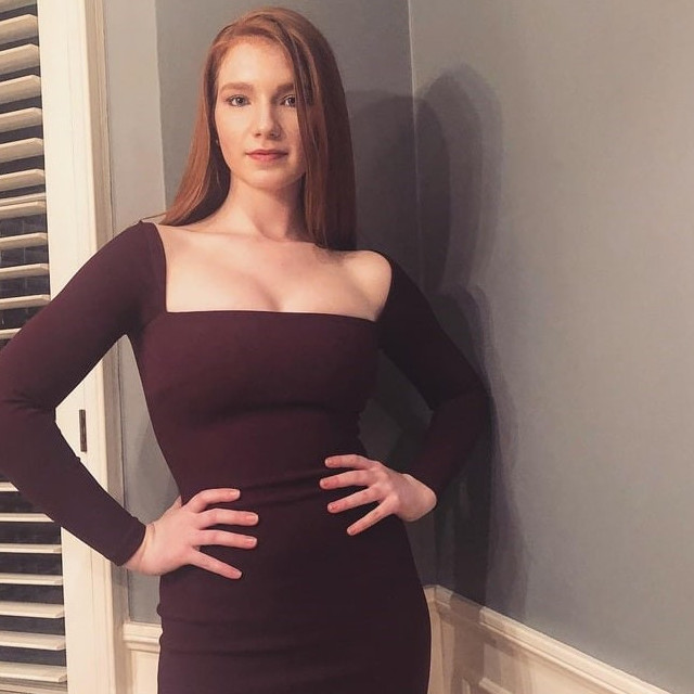 Annalise Basso  nude photo