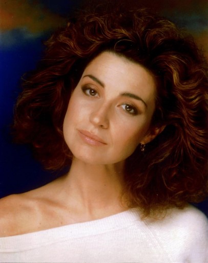 Annie Potts  nude photo
