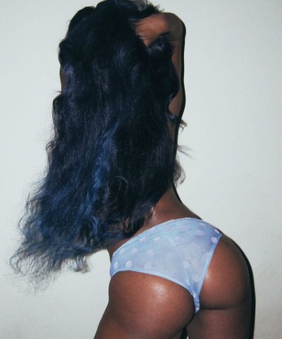 Azealia Banks perfect ass  nude photo