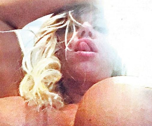 Dara Bubamara  nude photo