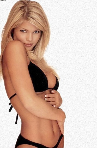 Donna D’Errico  nude photo