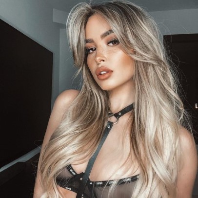 Elena Kamperi  nude photo