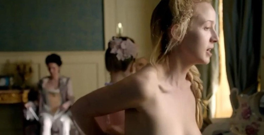 Eloise Smyth  nude photo