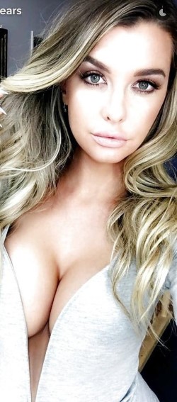 Emily Sears  nude photo