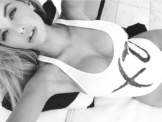 Emily Sears  nude photo