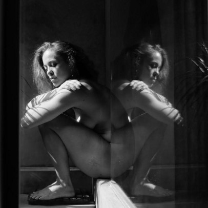 Erika Christensen  nude photo