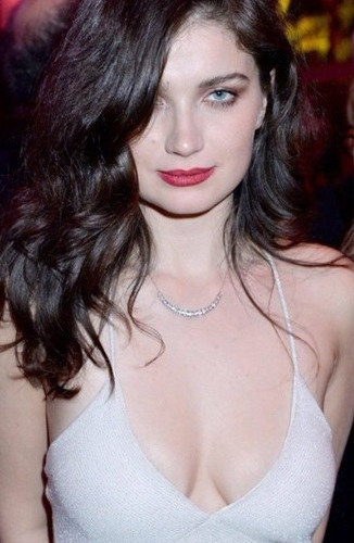 Eve Hewson  nude photo