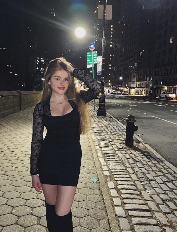 Gabriella Couto  nude photo