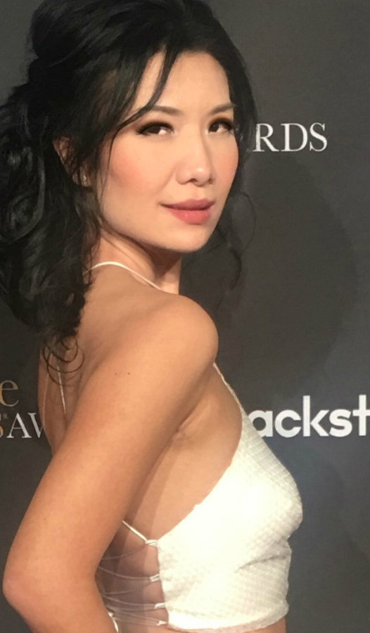 Gwendoline Yeo  nude photo