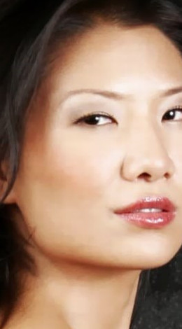 Gwendoline Yeo  nude photo