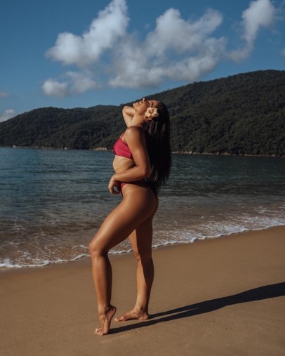 Ingrid Oliveira  nude photo