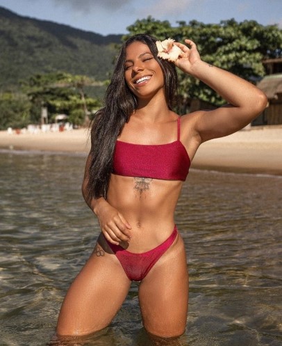 Ingrid Oliveira  nude photo