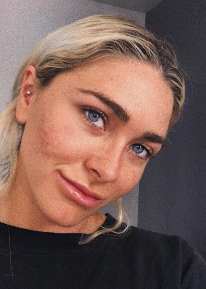 Ivy Miller  nude photo