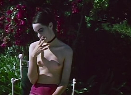 Jena Malone Topless Actress  nude photo