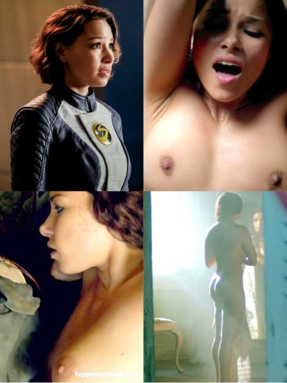 Jessica Parker Kennedy  nude photo