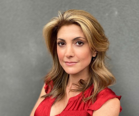 Julia Benson  nude photo