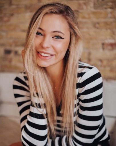 Jutta Leerdam  nude photo