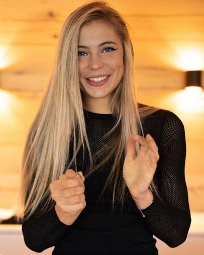 Jutta Leerdam  nude photo