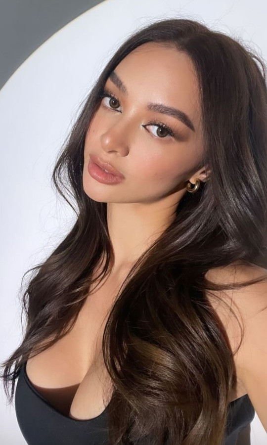Kylie Verzosa  nude photo