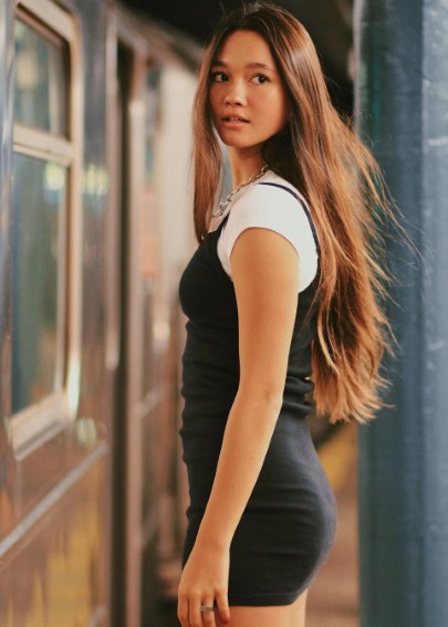 Lily Chee  nude photo