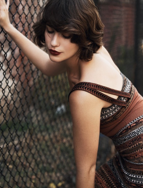 Lola Kirke  nude photo
