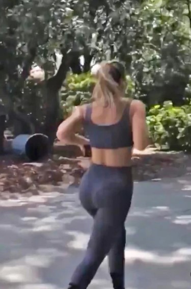 Madelyn Cline  nude photo