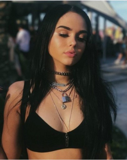 Maggie Lindemann  nude photo