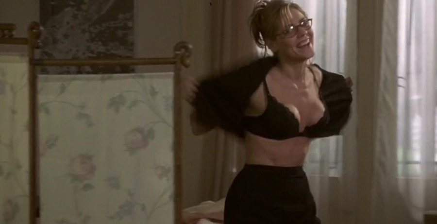 Mary McCormack Hot Boobs  nude photo