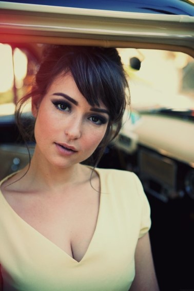 Milana Vayntrub  nude photo