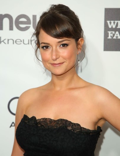 Milana Vayntrub  nude photo
