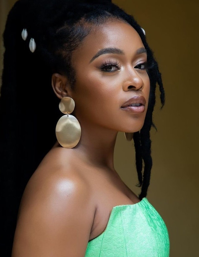 Nomzamo Mbatha  nude photo